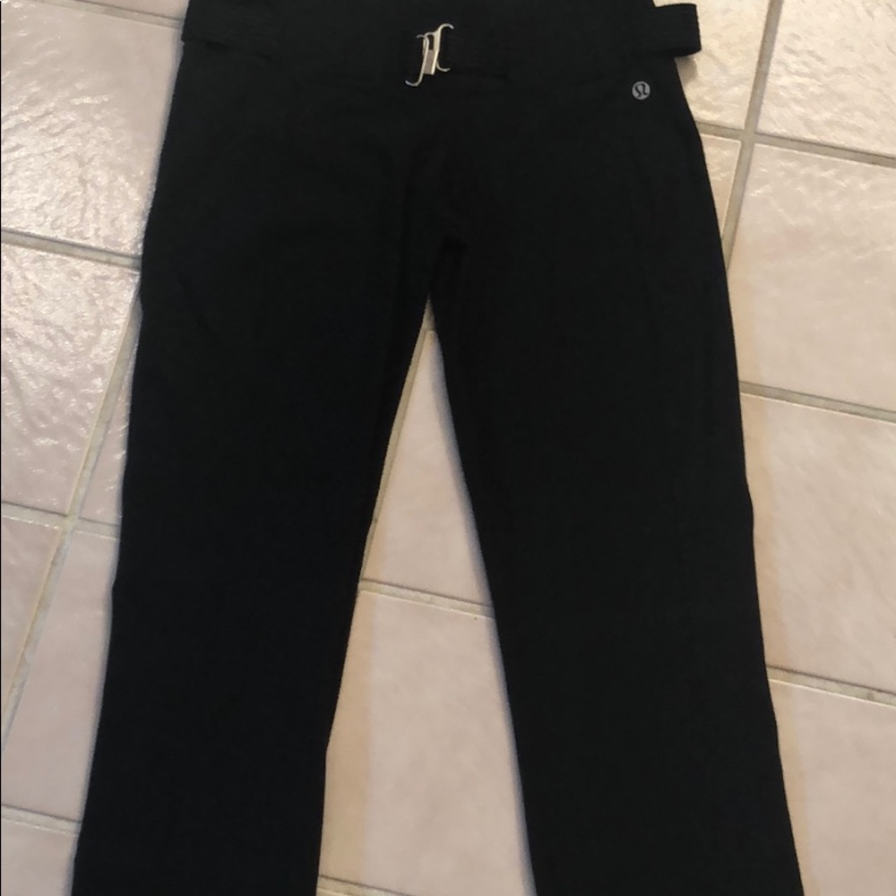 Lululemon yoga pants Size 6 tall